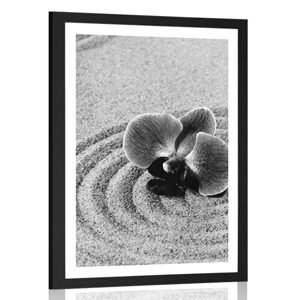 Plagát s paspartou piesočnatá Zen záhrada s orchideou v čiernobielom prevedení