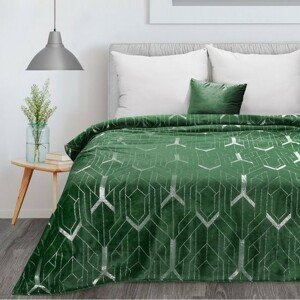 domtextilu.sk Kvalitná a hrejivá zelená deka zdobená strieborným geometrickým tvarom 150 x 200 cm 47649 Zelená