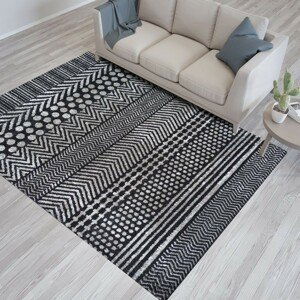 DomTextilu Dizajnový koberec sivej farby s decentnými vzormi 70551-247149