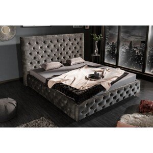 Estila Luxusná chesterfield manželská posteľ Kreon s tmavosivým zamatovým poťahom a s vysokým čelom 180x200cm