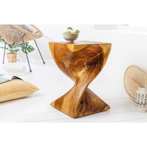 Estila Dizajnový príručný stolík Salian z masívneho lakovaného dreva v tmavej hnedej farbe v atypickom tvare 45 cm