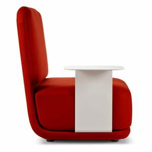 Červené kreslo s bielym kovovým stolíkom Softline Standby High + Side Table
