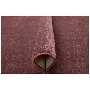 Metrážny koberec Gran Sasso Classic 15 fialový