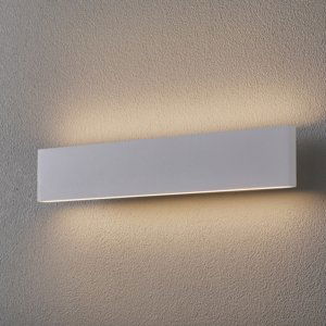 Nástenná LED lampa Concha 47 cm, biela