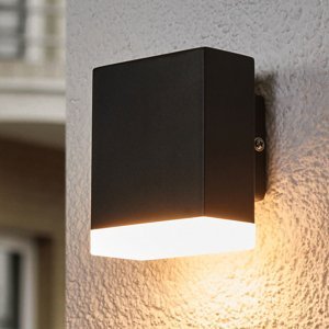 Lindby Moderné vonkajšie nástenné LED svetlo Aya čierne